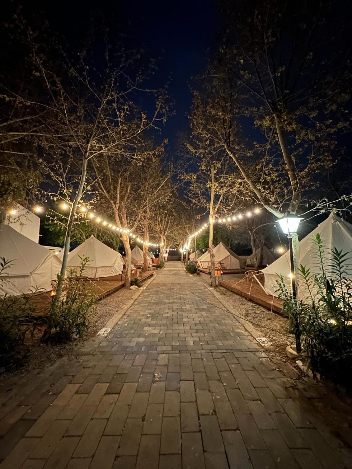 מלון Glamping Zone מונטנחוס מראה חיצוני תמונה