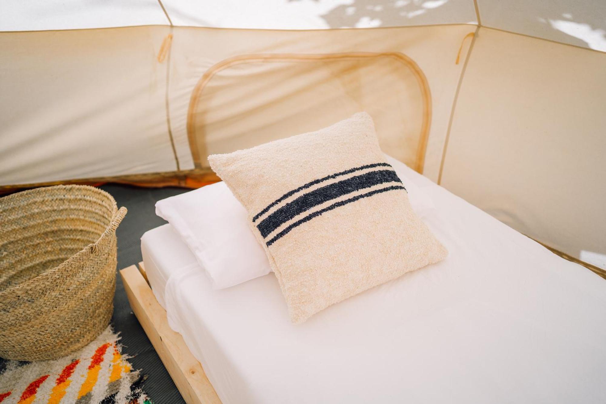 מלון Glamping Zone מונטנחוס מראה חיצוני תמונה