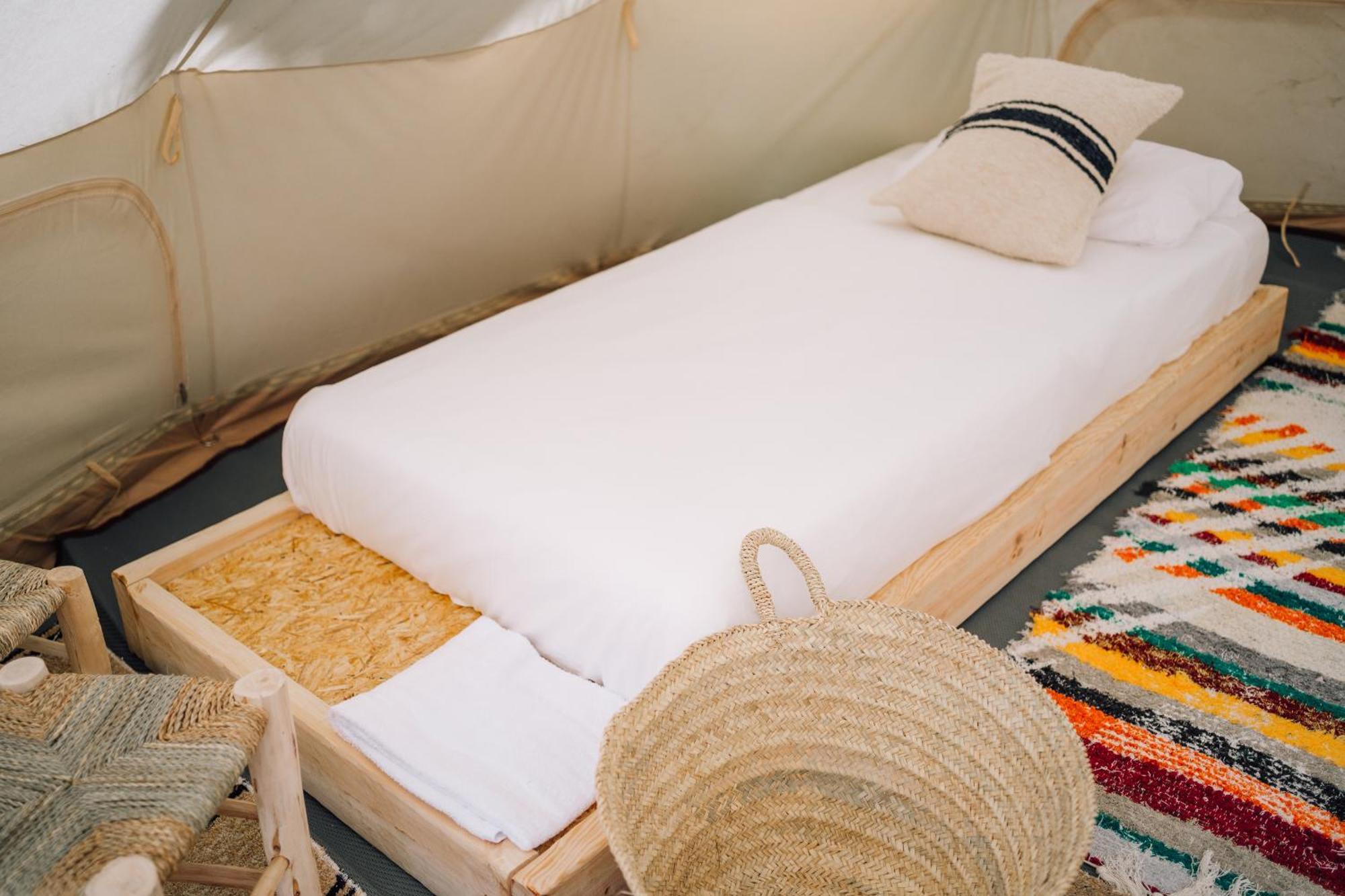 מלון Glamping Zone מונטנחוס מראה חיצוני תמונה